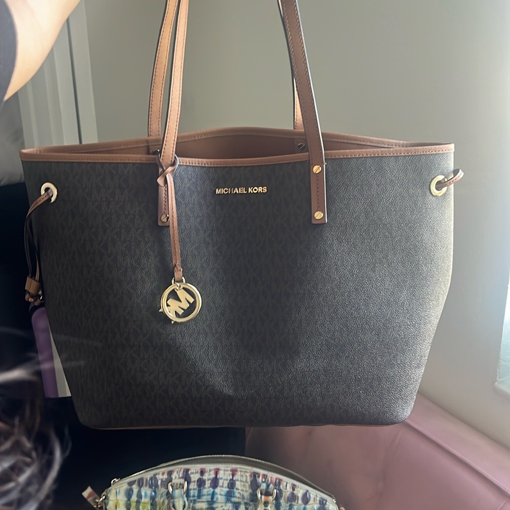 Large Michael Kors